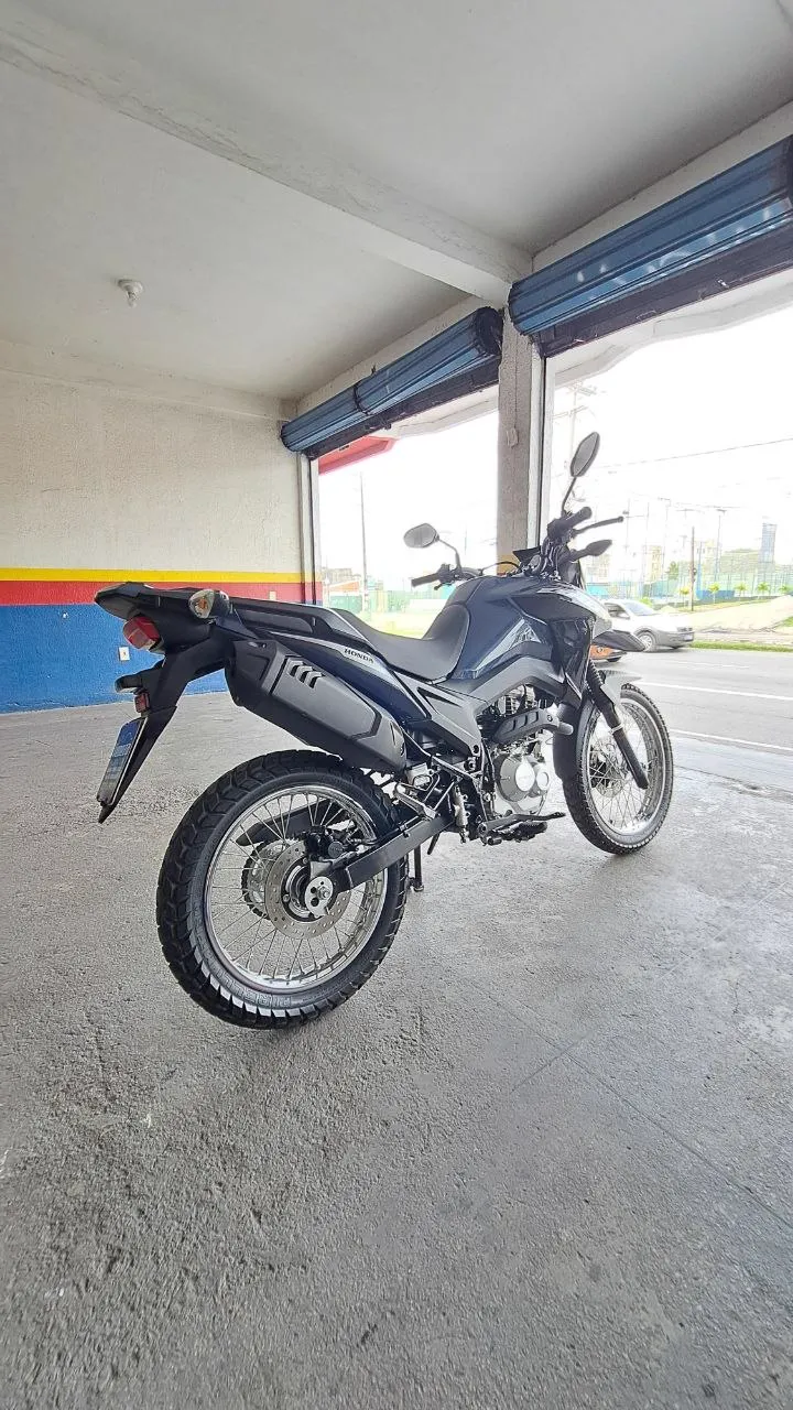 HONDA BROS 160 CBS TRASEIRA DIREITA